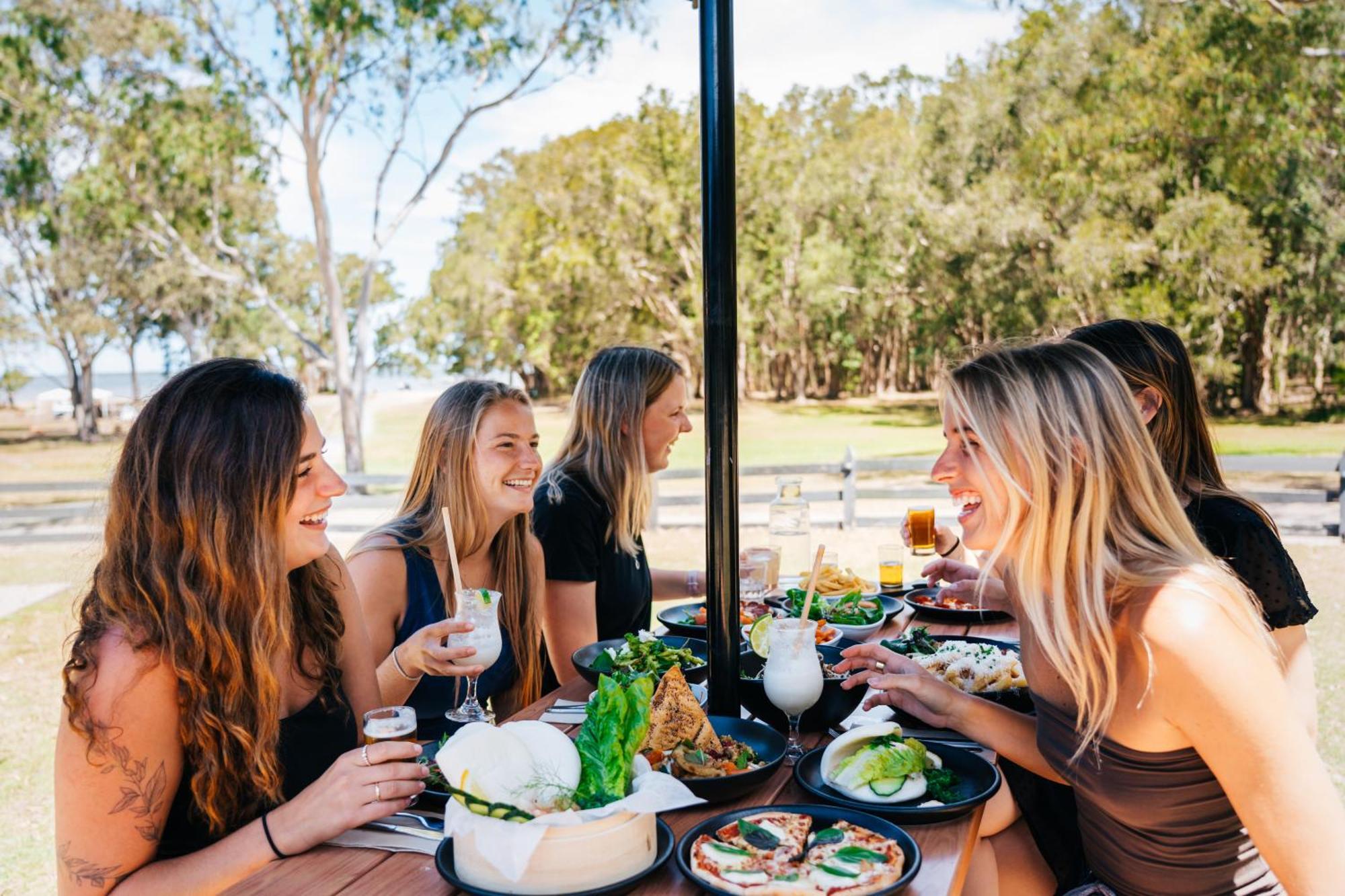 Kangarooms Noosa Everglades Cootharaba Exterior photo
